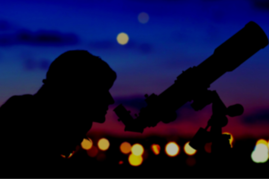 How to Use a Telescope for Beginners Guide